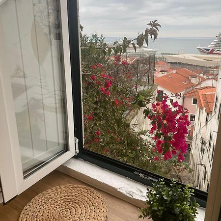 Alfama Authentic Lisbon Apartment Bagian luar foto